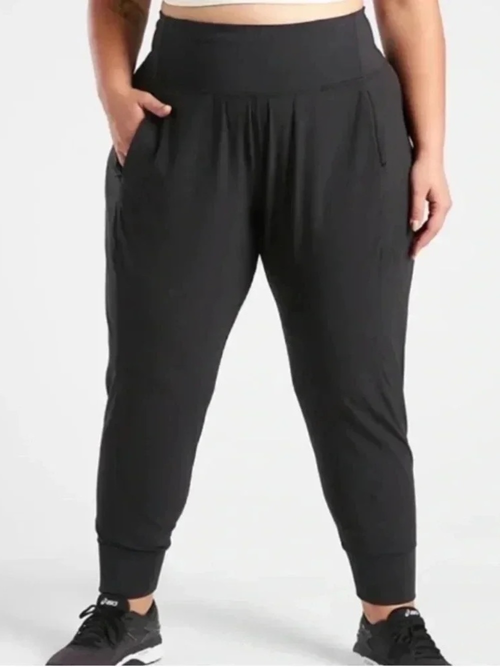 ATHLETA Black High-Waist Distance Jogger Pants with Pockets $89 NWOT